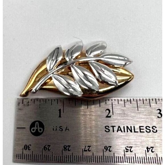 Liz Claiborne Brooch Leaves Silver Gold Two Tone Double Leaf Pin Signed - Picture 9 of 9